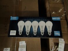 Pack of 5 Stanbow A60 E27 13w LED light bulbs, new and boxed