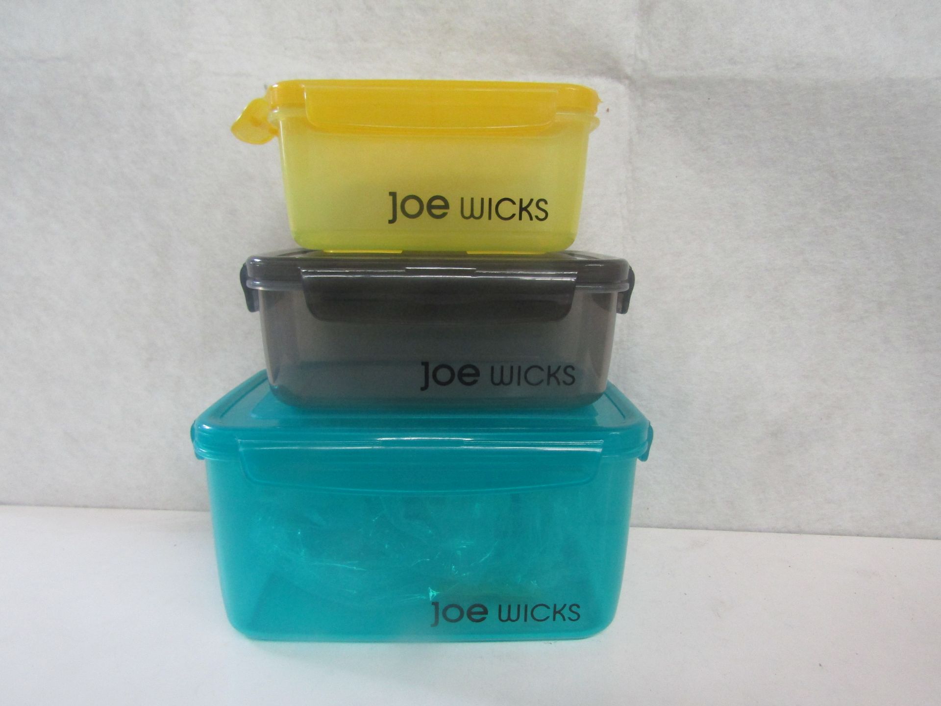 Joe Wicks - Set of 3 4-Sided Locking Food Containers ( 630ml + 920ml + 2400ml ) - Unused &