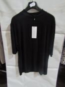 Karen Millen Curve Funnel Neck Short Sleeve Top Black, Size: 22 - Good Condition.