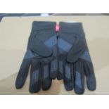 5 X Pairs of Unisex Sport/Winter Gloves Size M new & Packaged