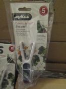 Box Of 6x Greens & Herb Stripper, Unchecked & Boxed.