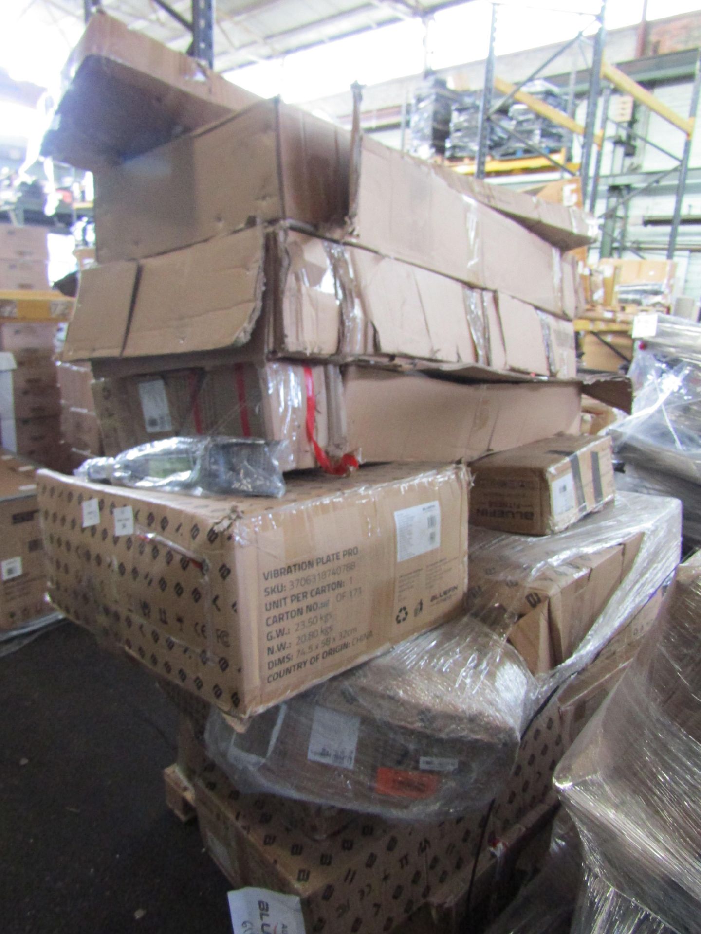 Pallet of approx 14 various Bluefin fitness returns includes vibe plates, rowing machines and more