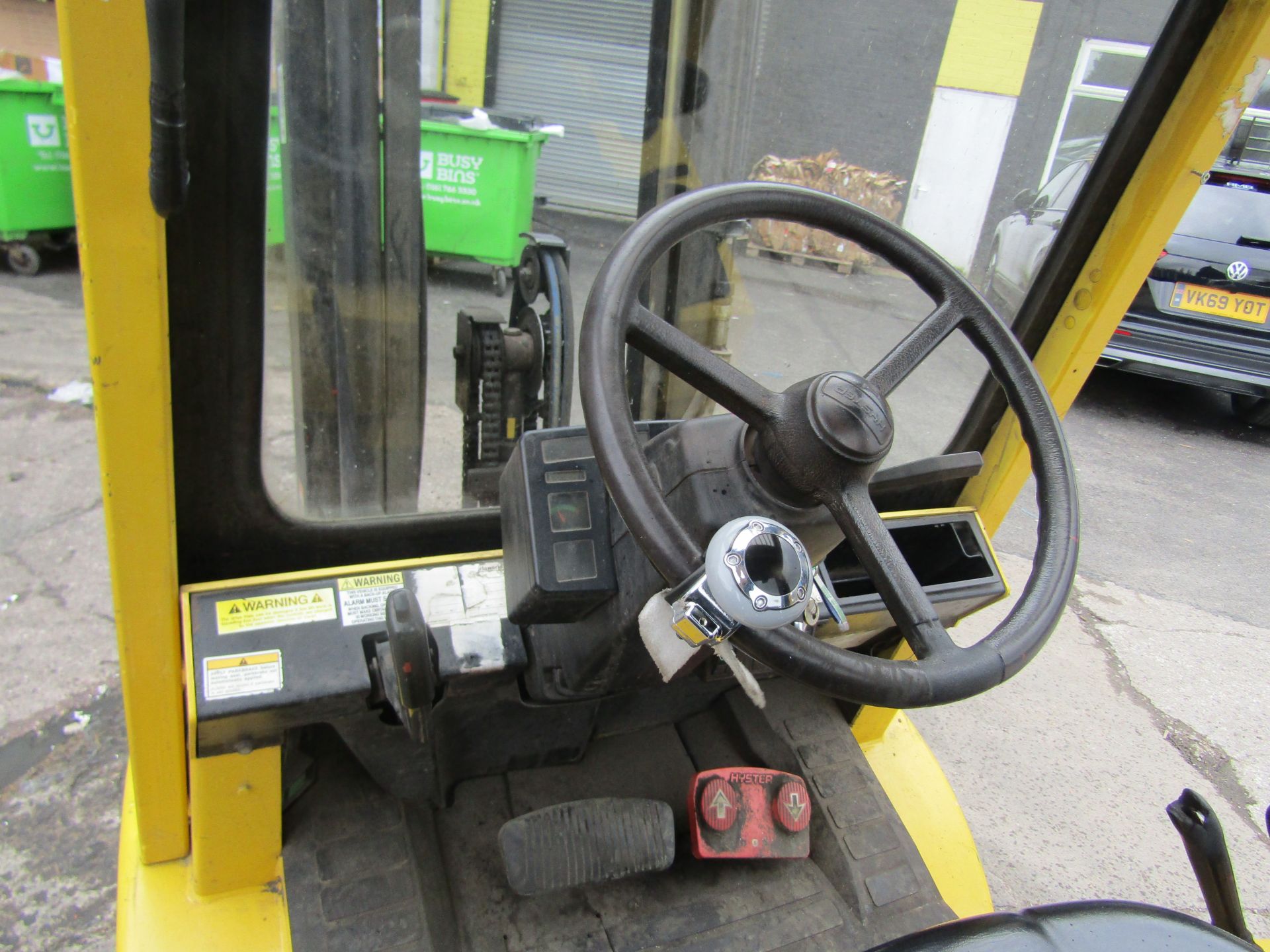 Hyster H2.00Xm forklift truck 7235 hours currently manufactured in 2004, has a roof as well as front - Bild 6 aus 9