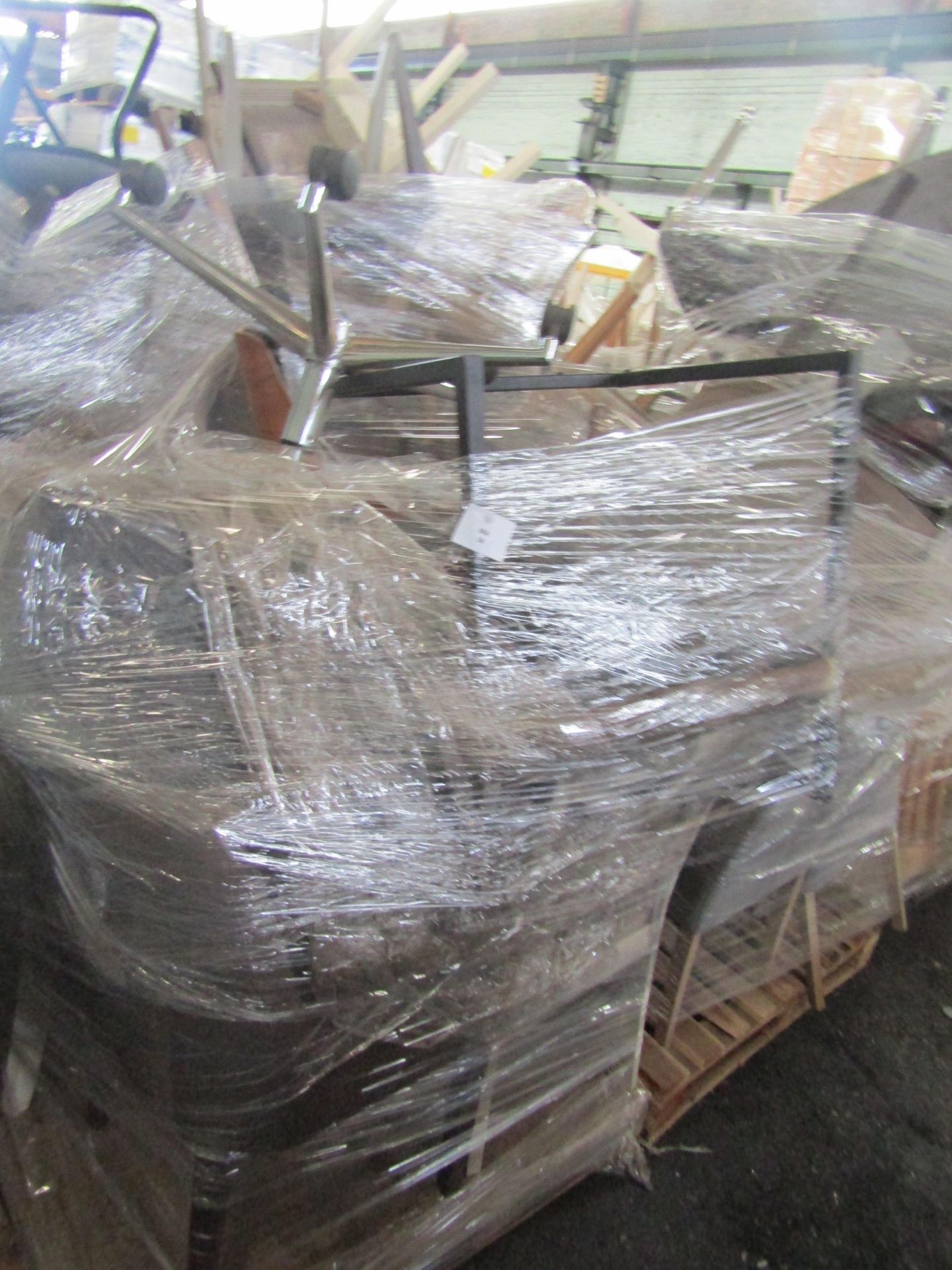 Pallet of Mixed Chairs - Customer Returns - Various Unknown Brands RRP 300