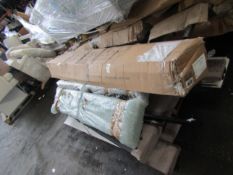 Pallet of Dusk customer returns. All unmanifested & unchecked by us.DUS-APM-00528|DUS-APM-00719|