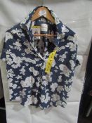 Jacks Girlfriend New York Ladies Blouse Floaral Blue, Size: S - Good Condition.