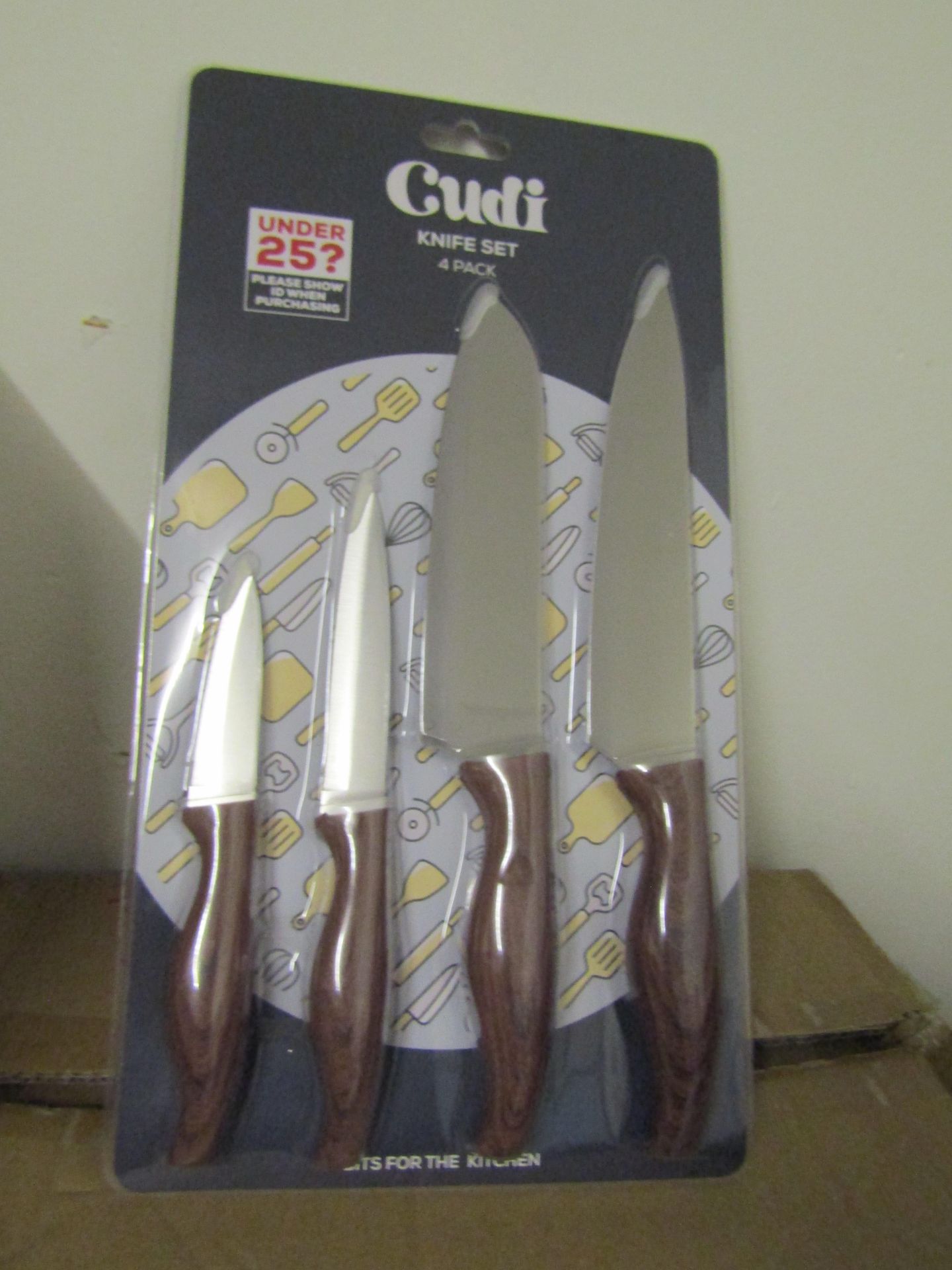 Cudi 4 Pack Knife Set - New & Packaged.