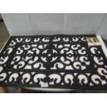 Home & Garden Quality Door Mat, Black - Appears To Be In Good Condition.