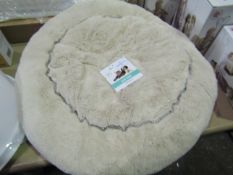 Pet House 100% Polyester Round Pet Bed, Size: 50cm - Good Condition With Tag.