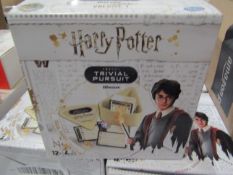 Harry Potter Trivial Pursuit 600 Questions Game - Good Condition & Boxed.