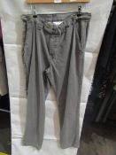 ladies Grey Jeans, Size: 36r - Good Condition.