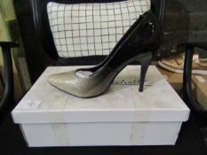 Ladies High Heel Shoes, Size Uk 3, Black/Gold, Unworn & Boxed. See Image.