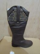 Ladies Knee High Heel Boots, Size Uk 7, Brown, Unworn & Boxed. See Image.