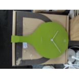 En Suspend Clock Green Size: H33cm x D22cm - RRP ?75.00 - New & Boxed. (DR741)