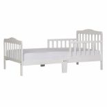 Brand New Dream on Me Classic Toddler Bed. Product dimensionS - 144.8L x 71.1W x 76.2H CM Comes with