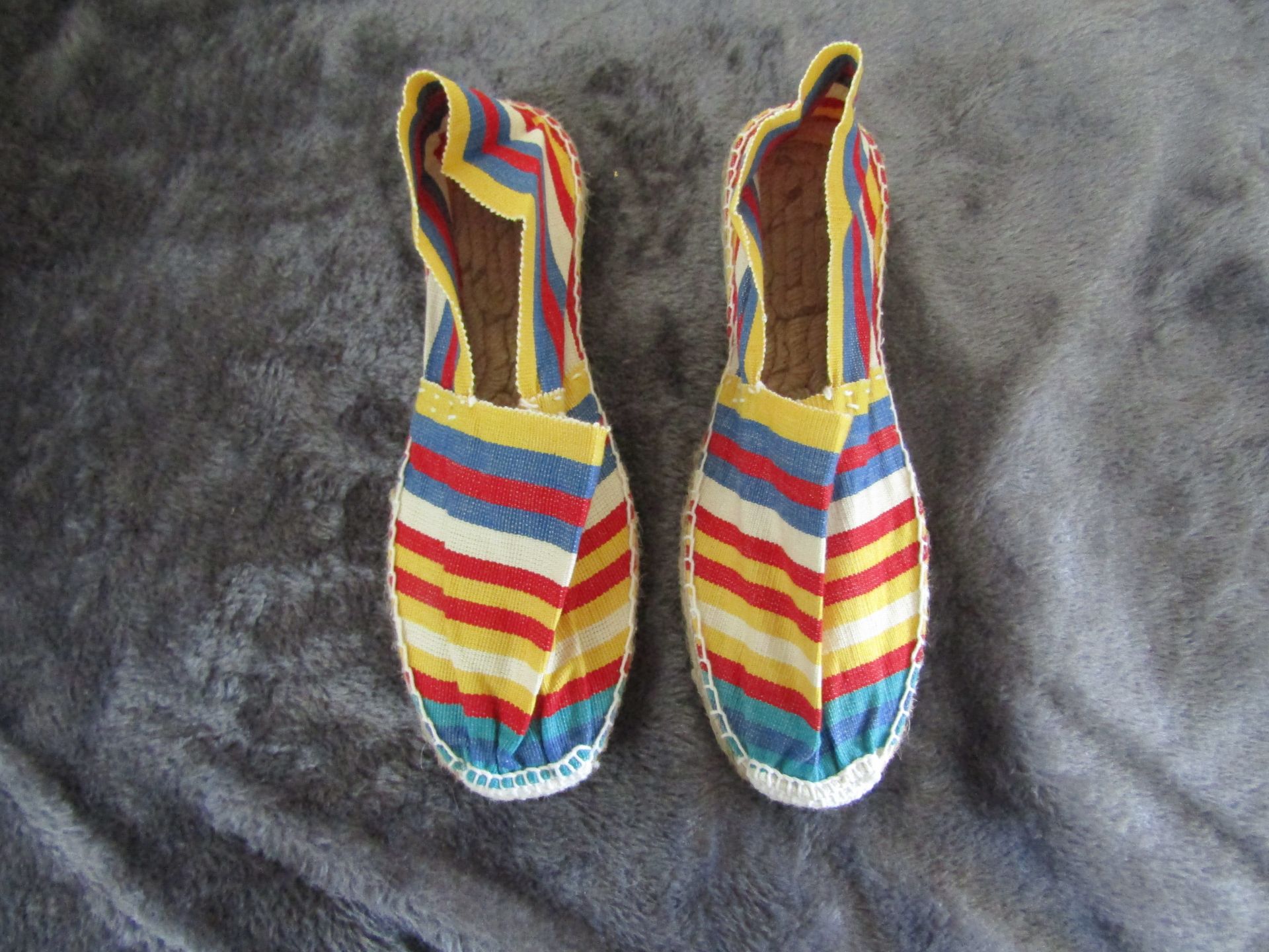 TheStripeCompany - Slip-On Espadrilles Shoes - See Image For Design - Size 41 - New.