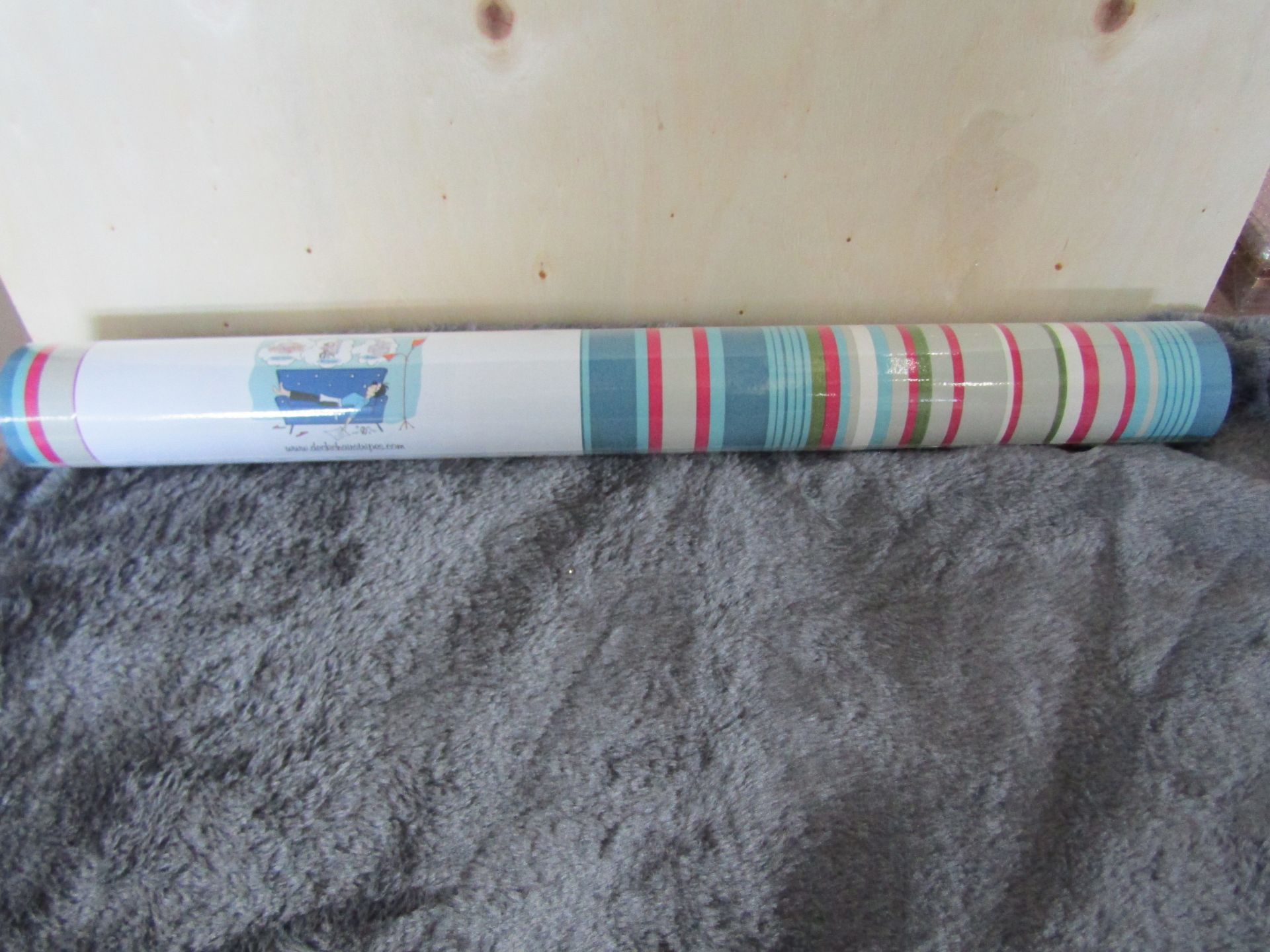 5X DeckChairStripes - Multi Pattern Repeat Wallpaper - Size 10.05m X 52cm - New & Packaged.