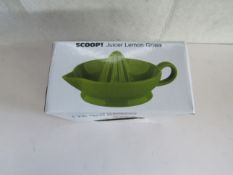 Scoop - Juicer - Colour Picked At Random - New & Boxed.