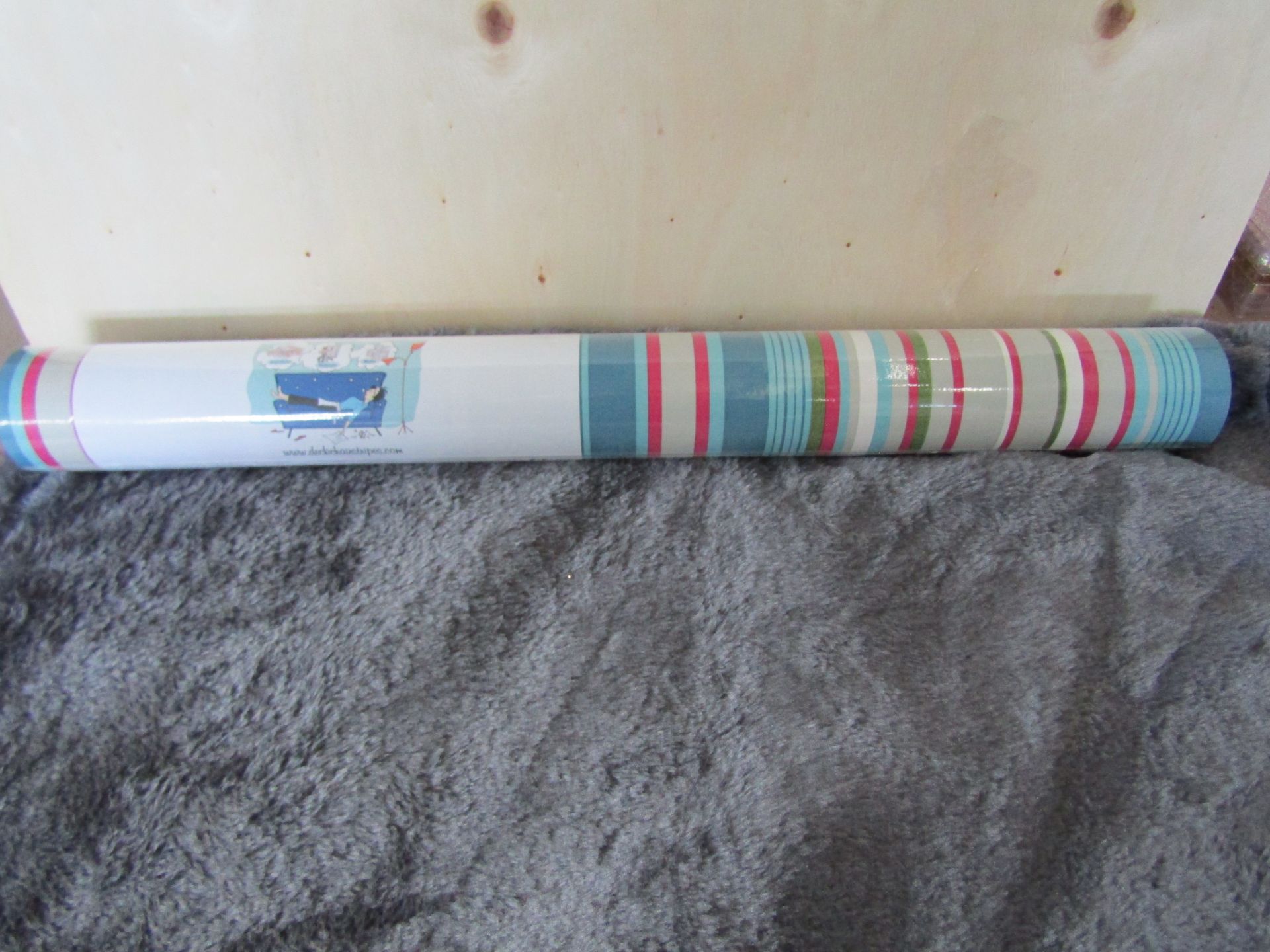 5X DeckChairStripes - Multi Pattern Repeat Wallpaper - Size 10.05m X 52cm - New & Packaged.