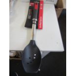 Prestige Pop Slotted Spoon Black/Red RRP 05