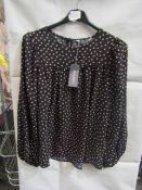 2x Principles - Pleat Yoke Blouse Sleeved Top - Size 20 - New With Tags & Packaged.