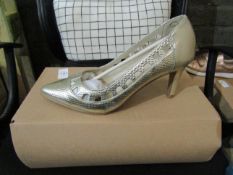 Ladies High Heel Shoes, Size Uk 4, Gold, Unworn & Boxed. See Image