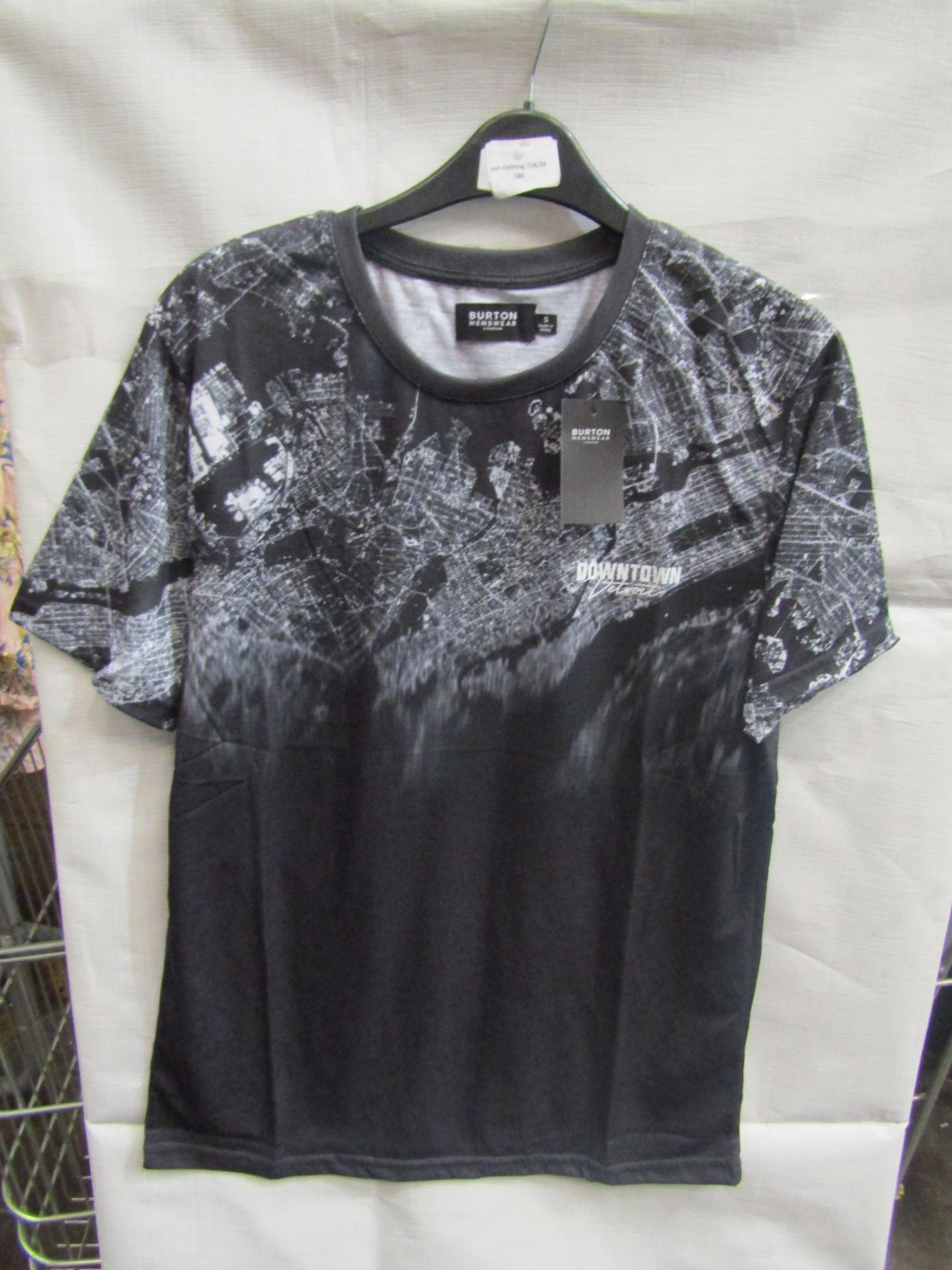 4x Burton Mens Wear Black Slim Detroit Fade T-Shirt, Size Small, New & Packaged.