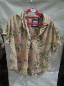 Jacks Girlfriend New York Ladies Blouse Floral Pink, Size: XL - Good Condition.