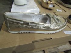 JD Williams Heavenly Soles Ladies Champagne Loafers, Size: 7/40 - Unused & Boxed.