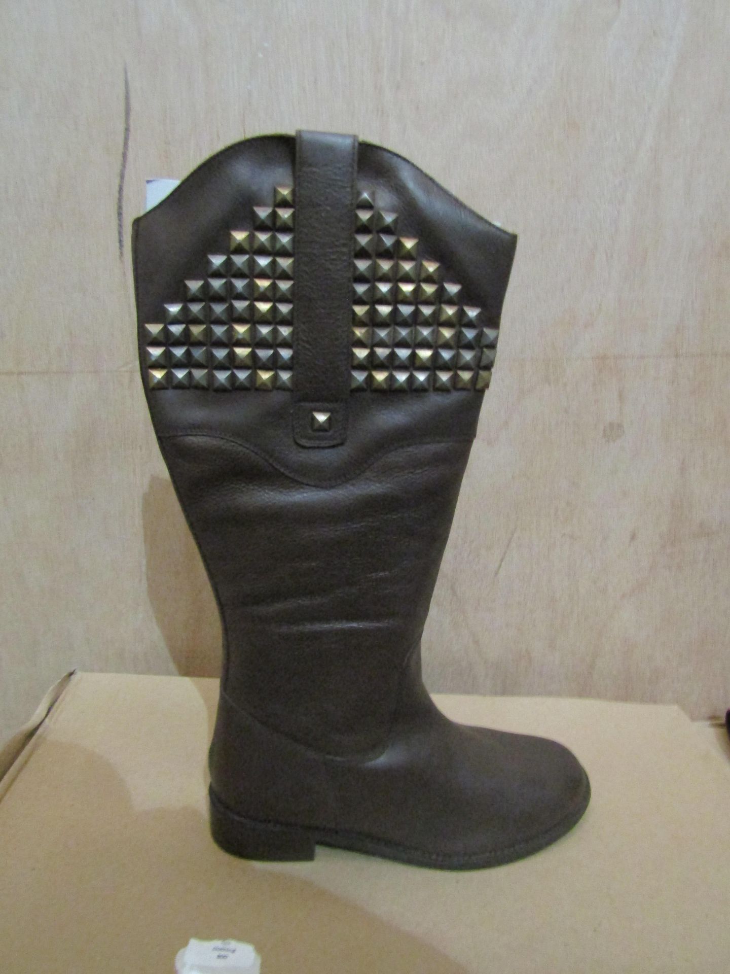 Ladies Knee High Heel Boots, Size Uk 7, Brown, Unworn & Boxed. See Image.