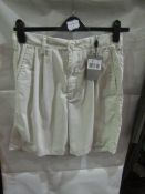 Nike Golf Shorts Cream , Size: 30x32 - Good Condition With Tags.