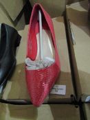 JD Williams Heavenly Soles Ladies Heeled Shoes, Size: 4EEE - Unused & Boxed.