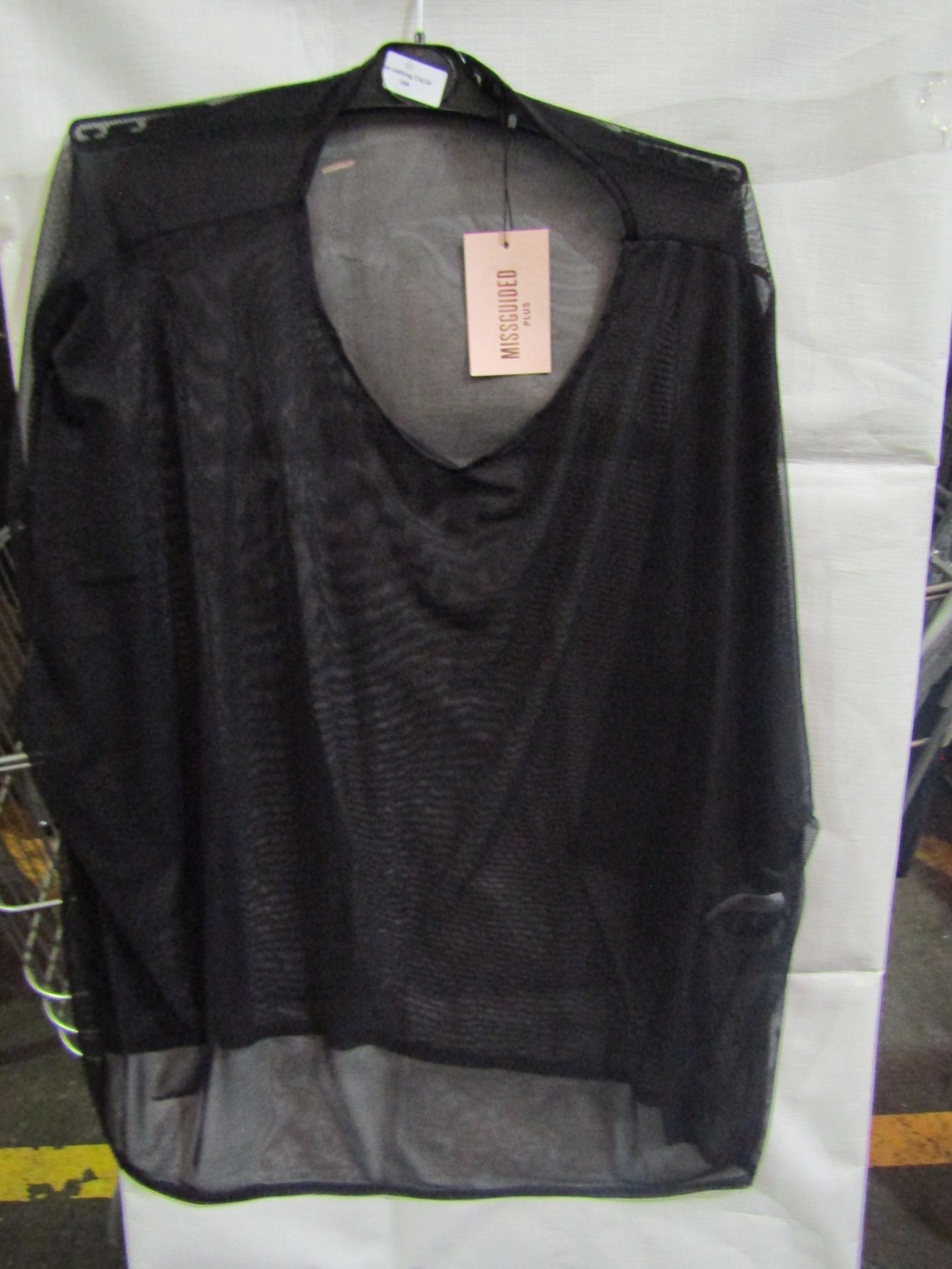 2x Missguided Plus Mesh Oversized T-Shirt - Size 24, New & Packaged.