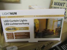 Lightnum LED Curtain Lights 8 Lightning Modes, Unchecked & Boxed.