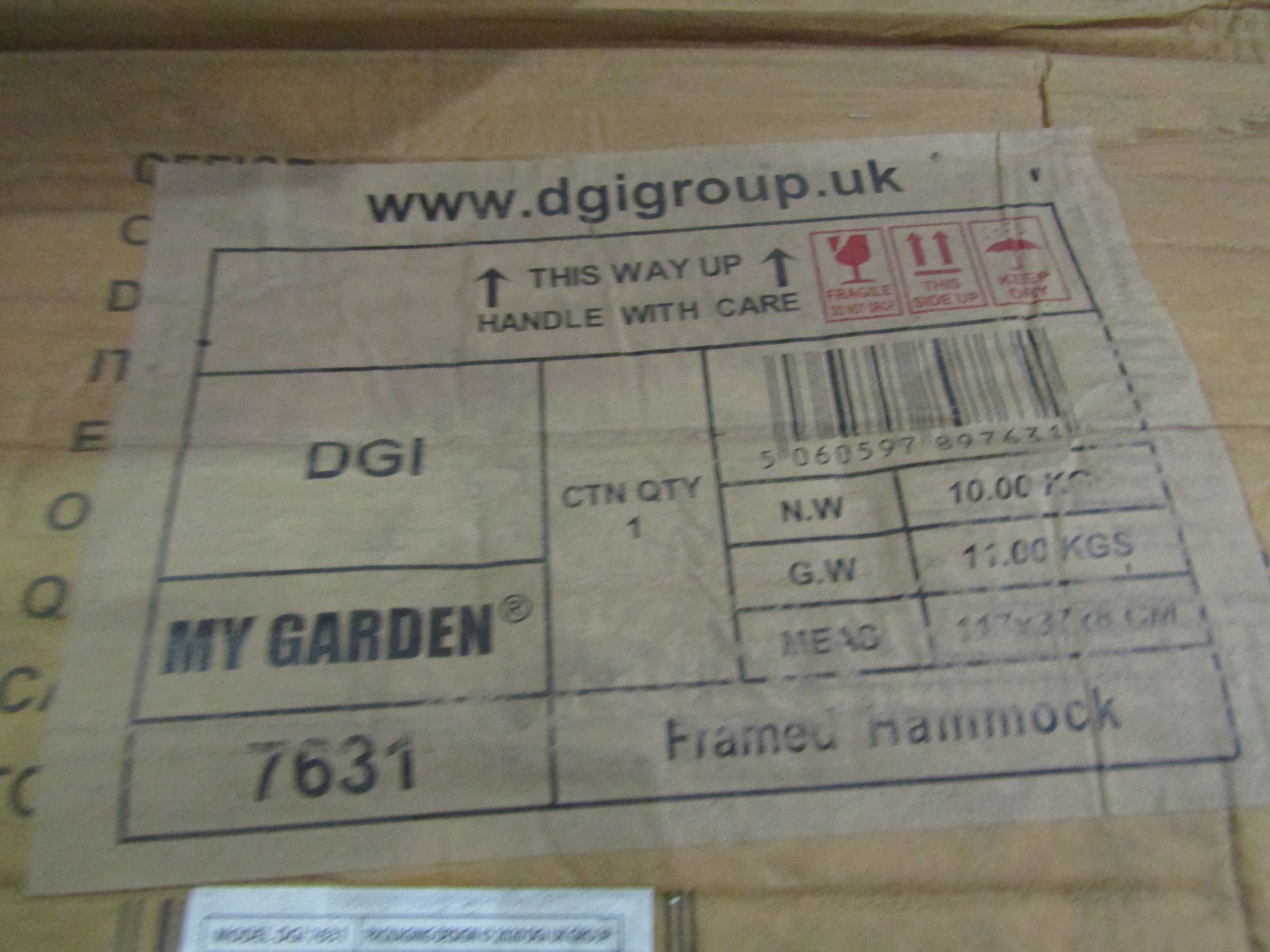 My Garden Framed Hammock, 117x37x8cm, Unchecked & Boxed, Viewing Is Advised.