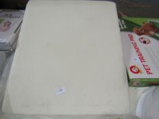 Large Memory Foam Cushion - Please See Image For Further Detail - Appears To Be In Good Condition