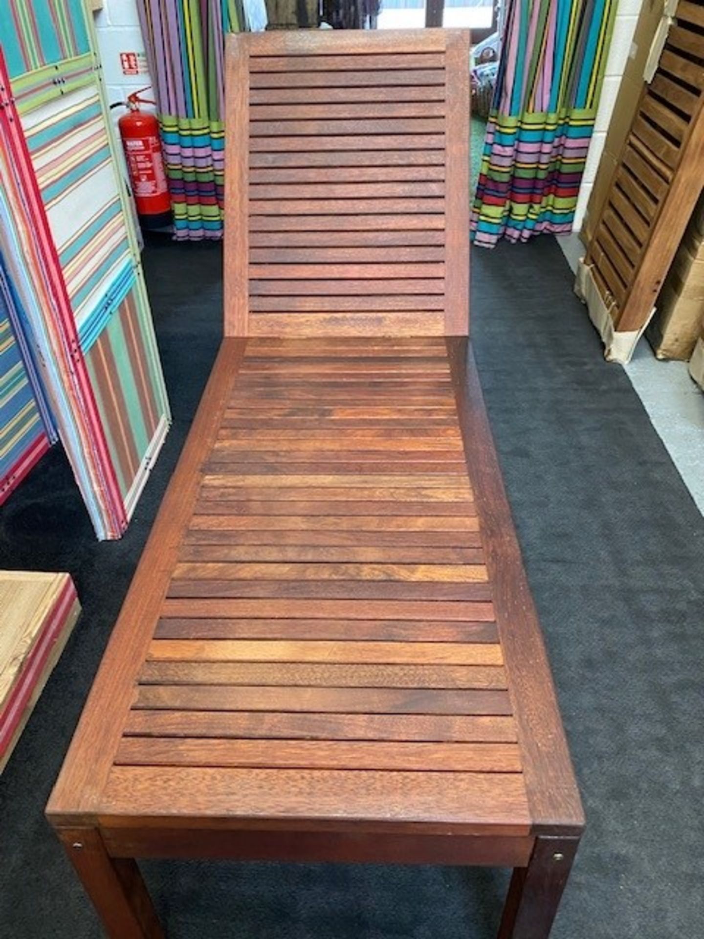 Pacific Kwila By Suncoast Sitra Indonisian Solid Teak Urban Sun Lounger New & Boxed However Box - Image 3 of 3