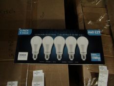 Pack of 5 Stanbow A60 E27 13w LED light bulbs, new and boxed