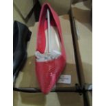 JD Williams Heavenly Soles Ladies Heeled Shoes, Size: 4EEE - Unused & Boxed.