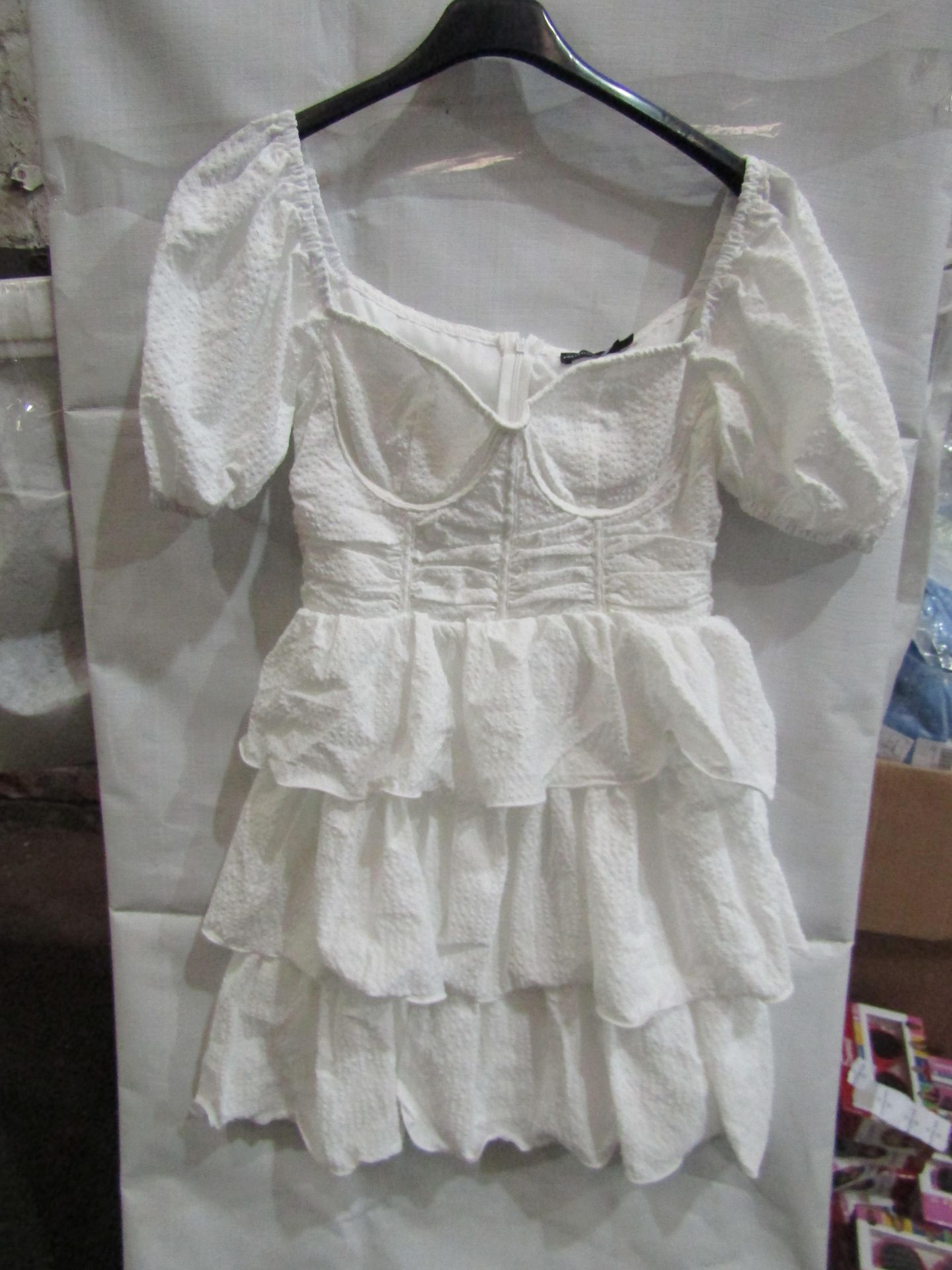 5x Pretty Little Thing White Crinkle Cup Detail Tiered Skirt Scatter Dress, Size 8, New & Packaged.