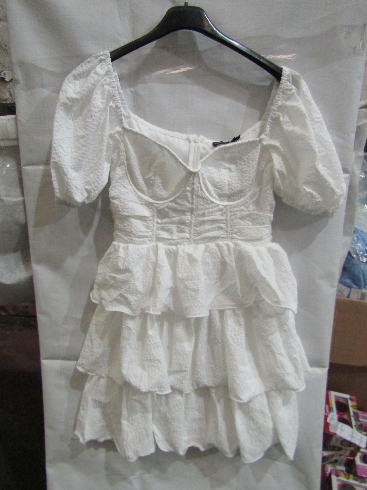 5x Pretty Little Thing White Crinkle Cup Detail Tiered Skirt Scatter Dress, Size 8, New & Packaged.