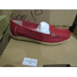 JD Williams Heavenly Soles Ladies Slip On Flat Shoes, Size: 5 - Unused & Boxed.