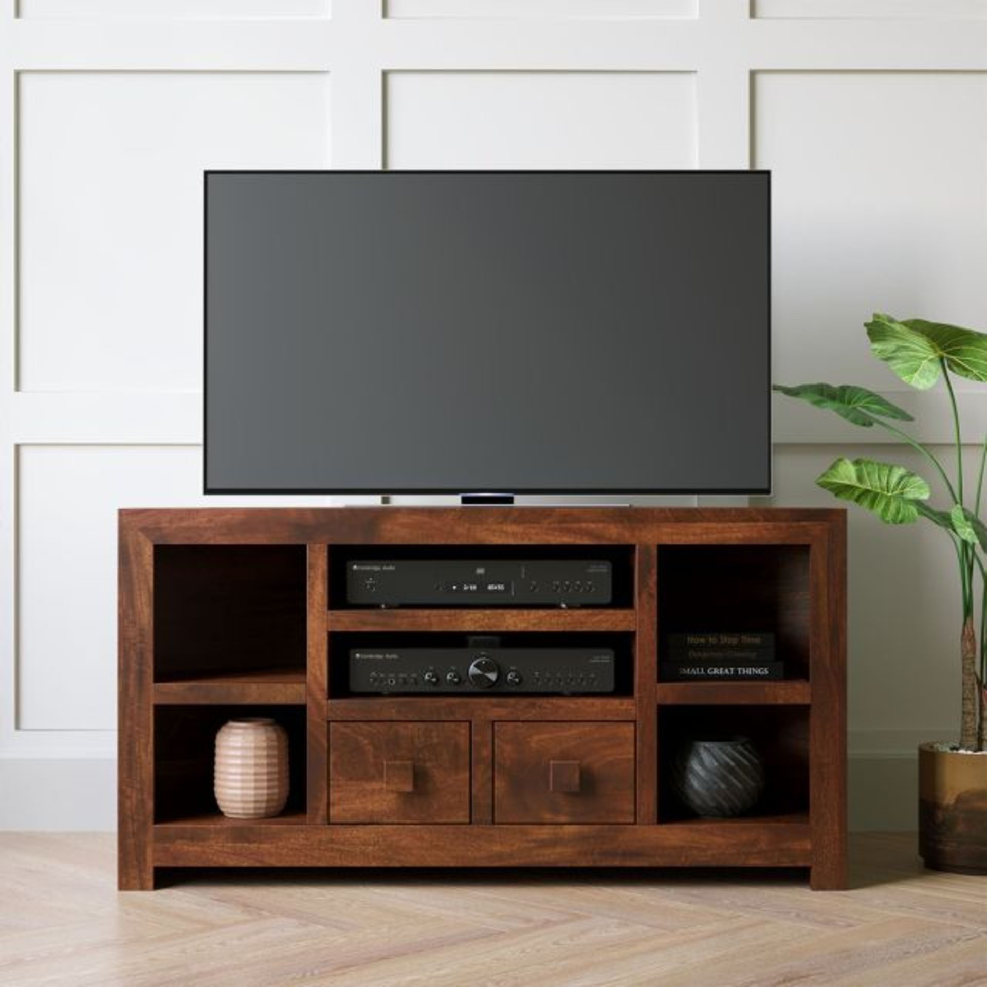Casabella Dakota Mango Corner Tv Unit RRP 289.99About the Product(s)This modern TV cabinet fits
