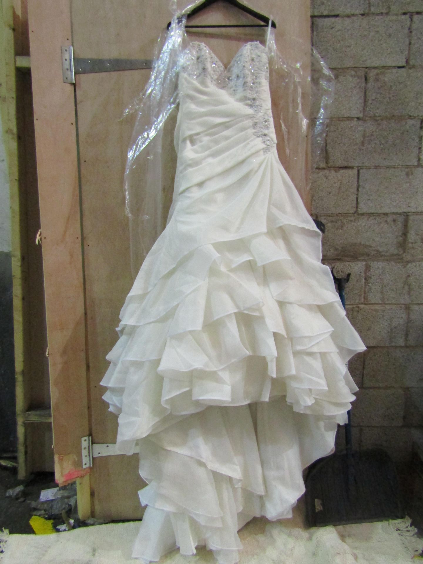 Approx 500 pieces of wedding shop stock to include wedding dresses, mother of the bride, dresses, - Image 2 of 108