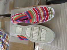 TheStripeCompany - Slip-On Espadrilles Shoes - See Image For Design - Size 42 - New.