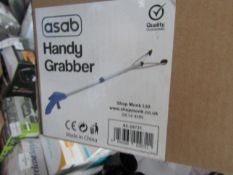 Asab - Handy Grabber - Boxed.