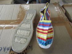 TheStripeCompany - Slip-On Espadrilles Shoes - See Image For Design - Size 41 - New.