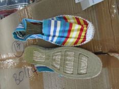 TheStripeCompany - Slip-On Espadrilles Shoes - See Image For Design - Size 40 - New.