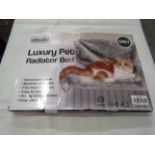 Asab Grey Luxury Pet Radiator Bed - Unchecked & Boxed.