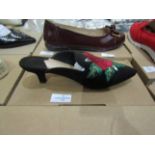 Ladies Rose Pattern Shoes, Uk 4E, Unworn & Boxed.